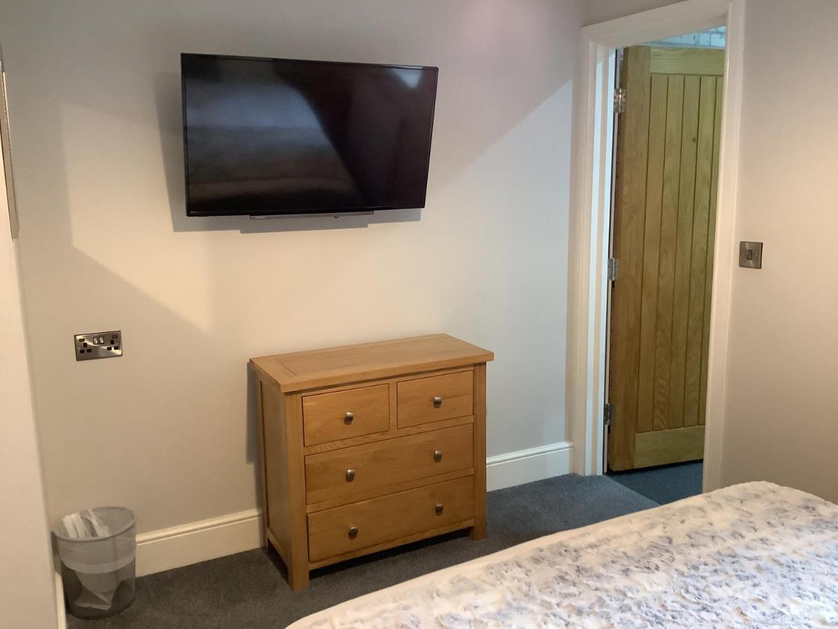 Jeffersons Hotel & Serviced Apartments (Adults Only) Barrow-in-Furness Екстериор снимка