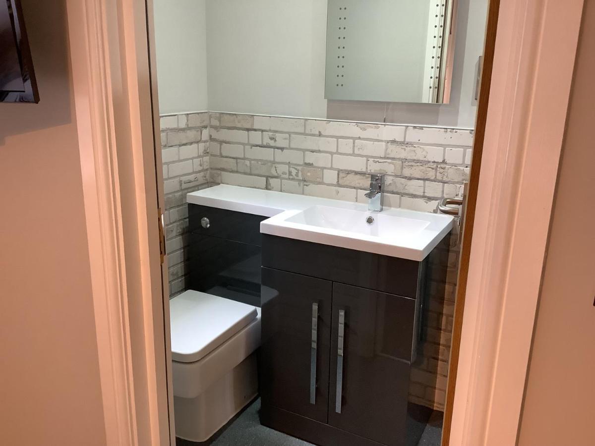Jeffersons Hotel & Serviced Apartments (Adults Only) Barrow-in-Furness Екстериор снимка