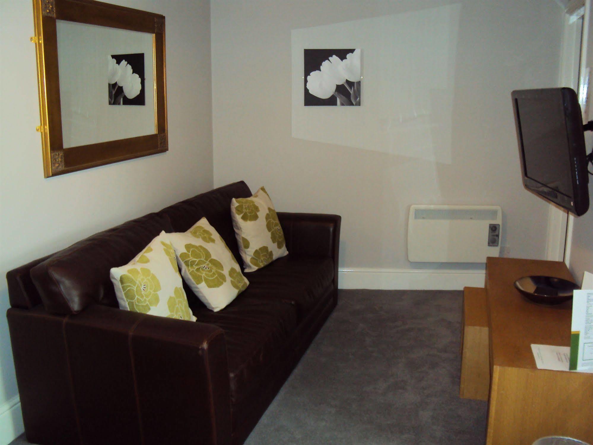 Jeffersons Hotel & Serviced Apartments (Adults Only) Barrow-in-Furness Екстериор снимка