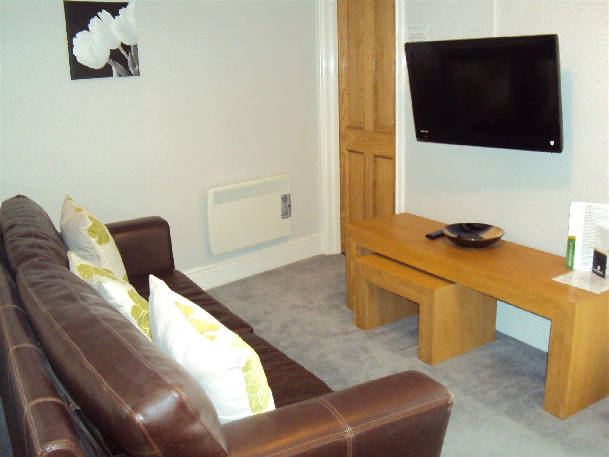 Jeffersons Hotel & Serviced Apartments (Adults Only) Barrow-in-Furness Екстериор снимка
